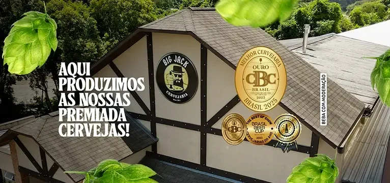 Banner com o texto Aqui Produzimos As Nossas Cervejas Premiadas e uma imagem superior da fachada da Cervejaria Big Jack, junto a umas medalhas de premiação.